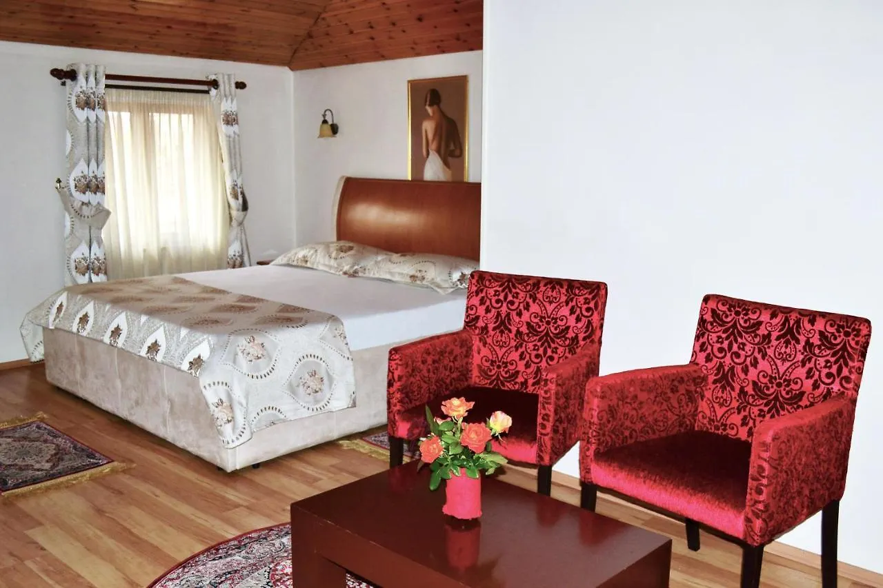Hotel Villa Tafaj Tirana