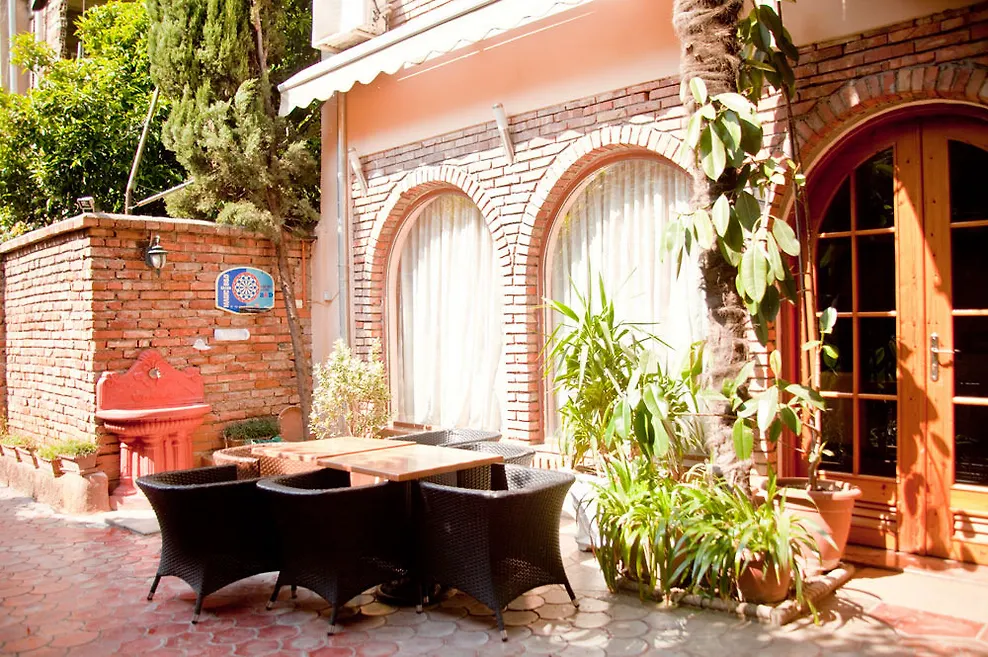 Hotel Villa Tafaj Tirana