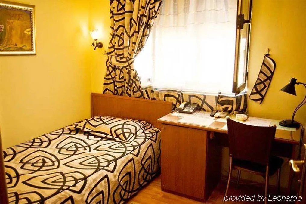 Hotel Villa Tafaj Tirana Albania