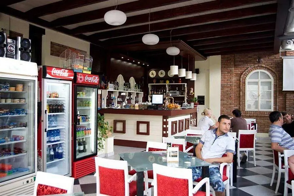 Hotel Villa Tafaj Tirana