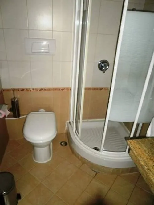 Hotel Villa Tafaj Tirana