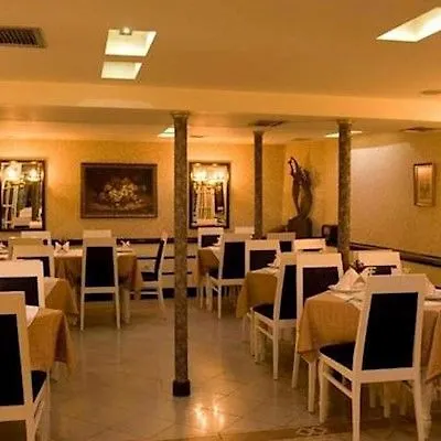 Hotel Villa Tafaj Tirana
